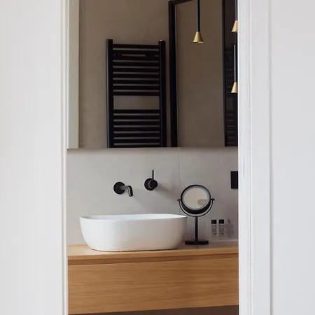Lulom - Rooftop Boutique Guest house