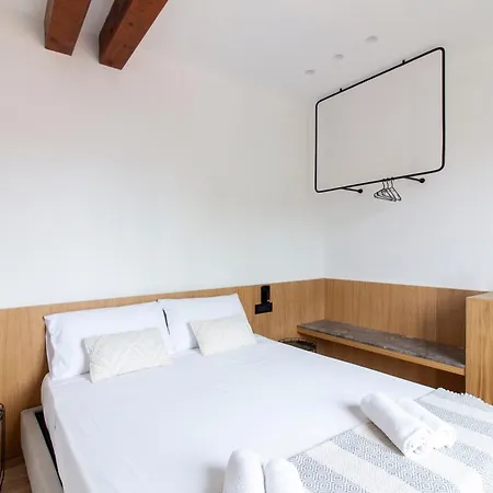 Lulom - Rooftop Boutique Guest house 3*